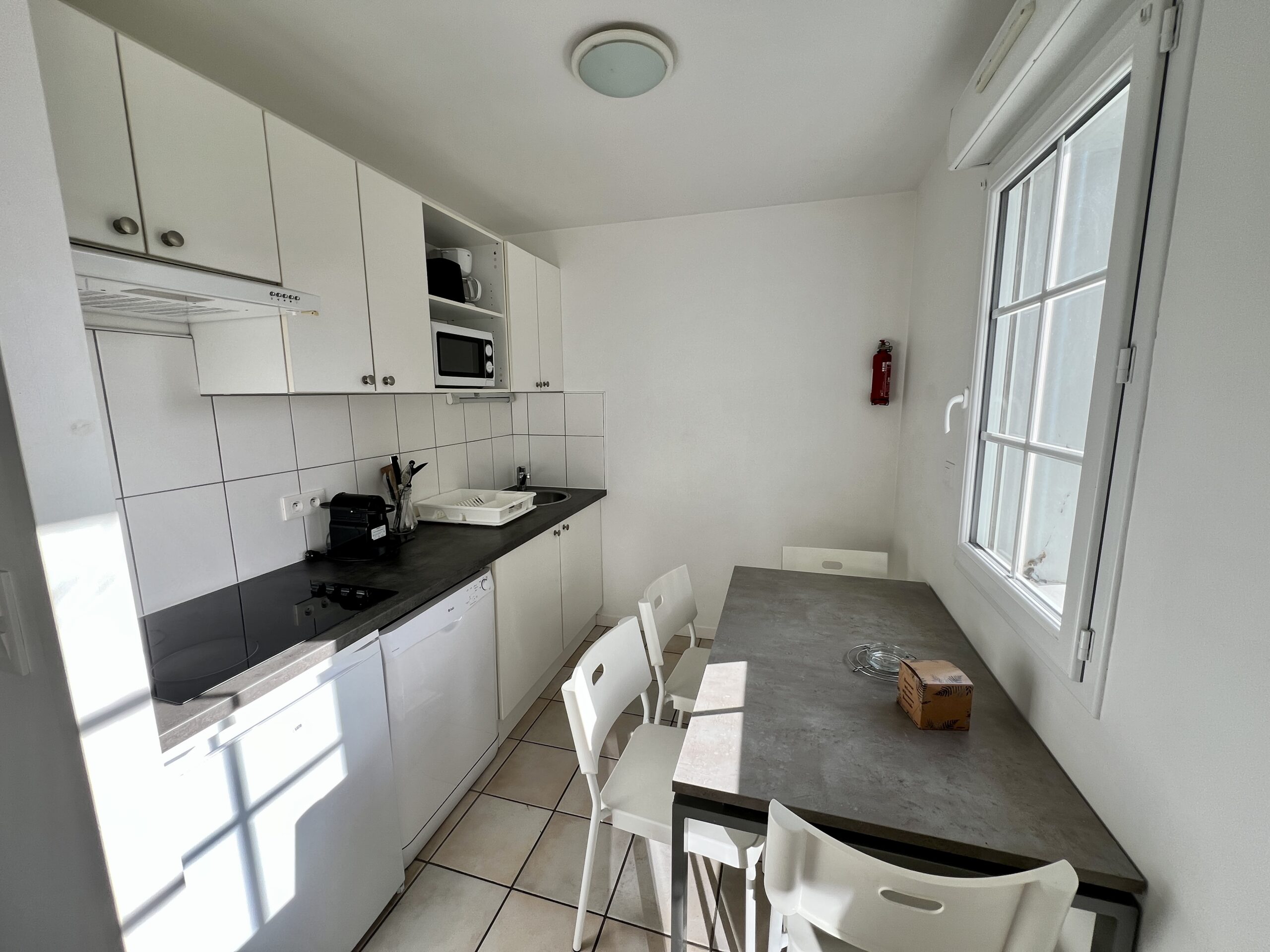 Cuisine Florès Appartement En Location à Biarritz Pour 2 Personnes