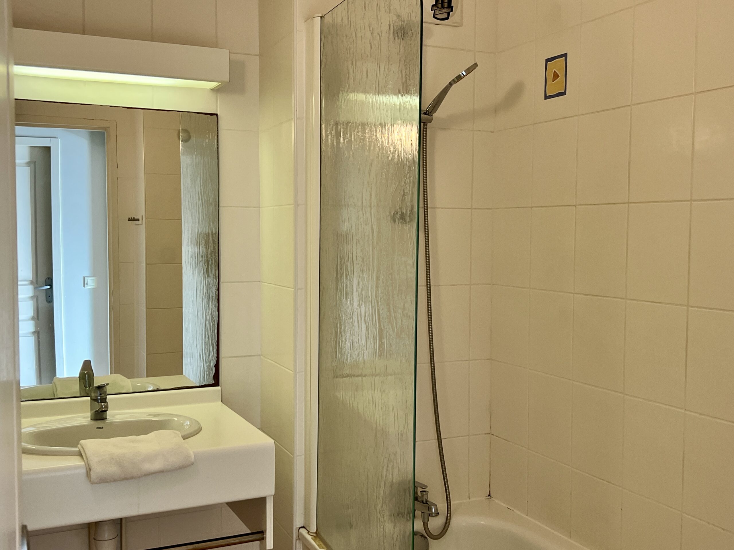 Salle De Bain Appartement Pour 4 Personnes En Location à Biarritz